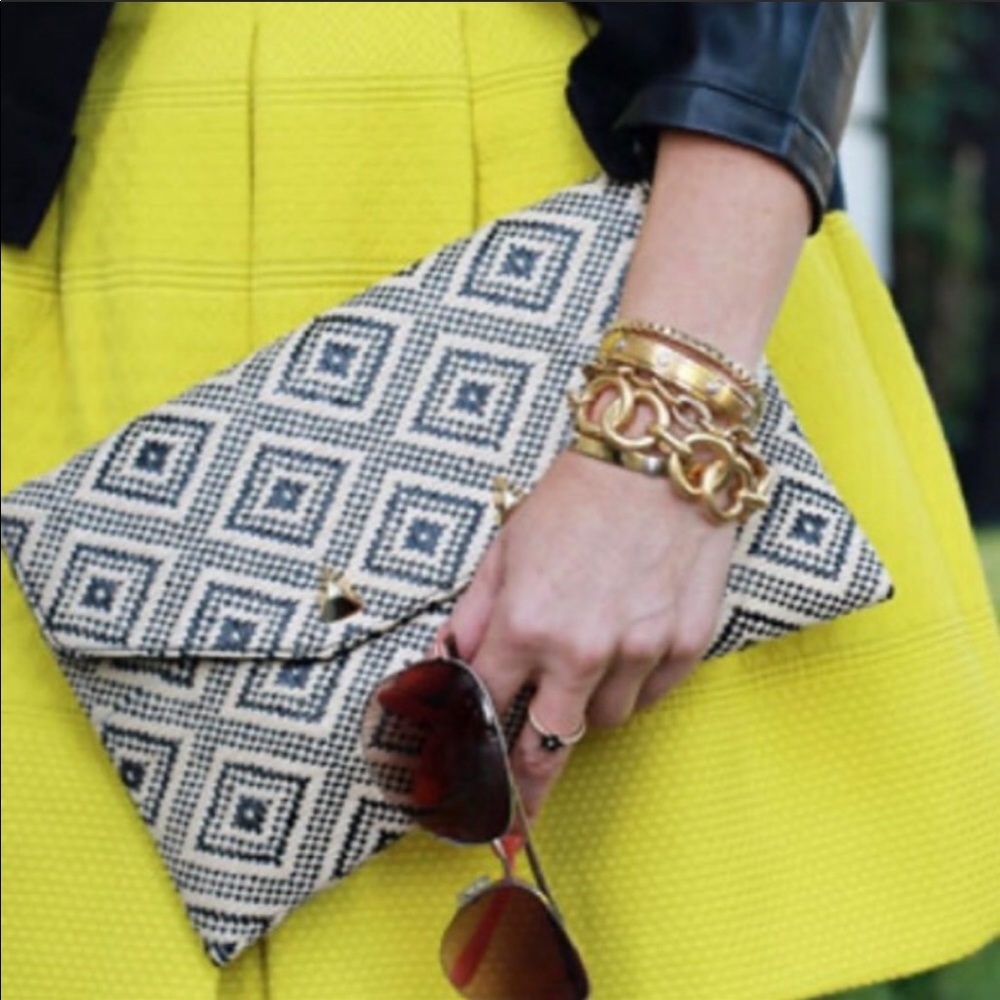 🖤Stella & Dot Raffia Clutch